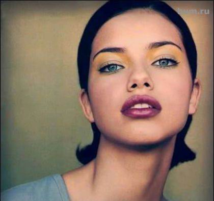 Adrianna Lima